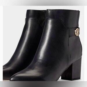 NIB 5tommy Hilfiger Hazelle Bootie Black size 8.5